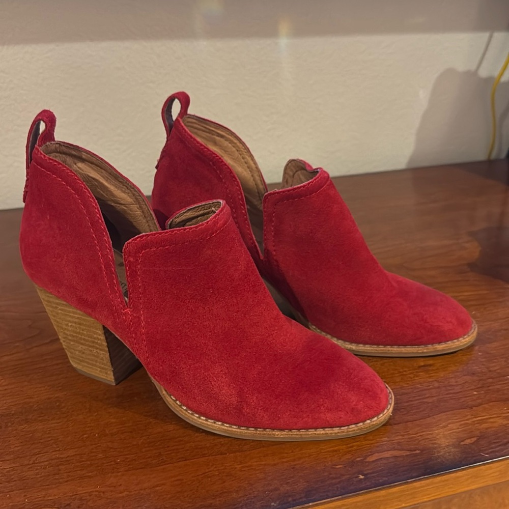 Jeffrey Campbell Rosalee Red Suede bootie.  Size 8.5. EXCELLENT condition.
